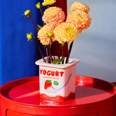 Vase-Yoghurt-Fraise-Fluid Market-Fleurs-Fortunas-Mouscron