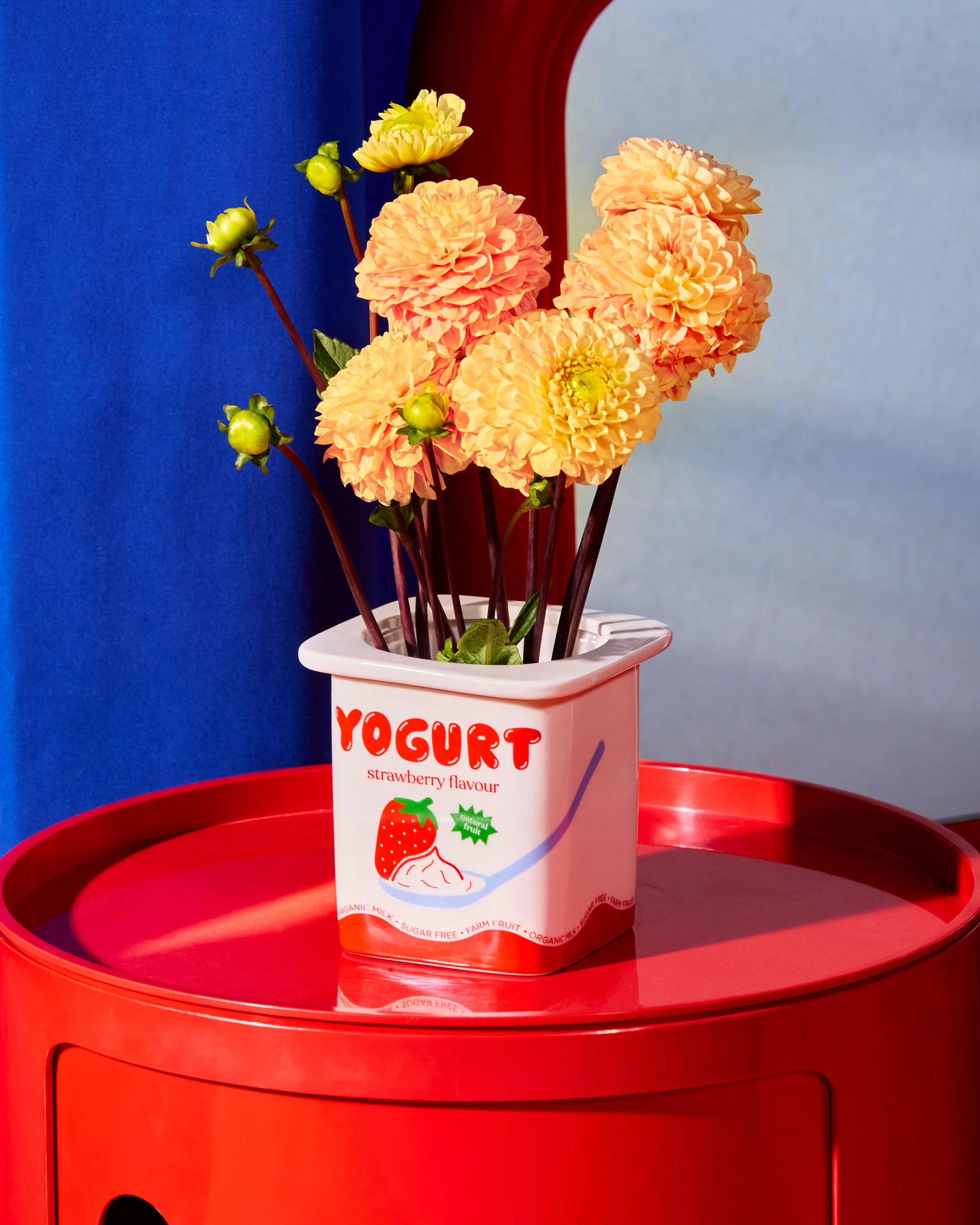 Vase-Yoghurt-Fraise-Fluid Market-Fleurs-Fortunas-Mouscron